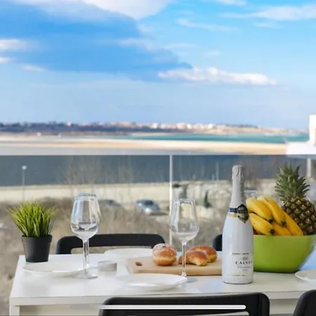 Ante Apartment *